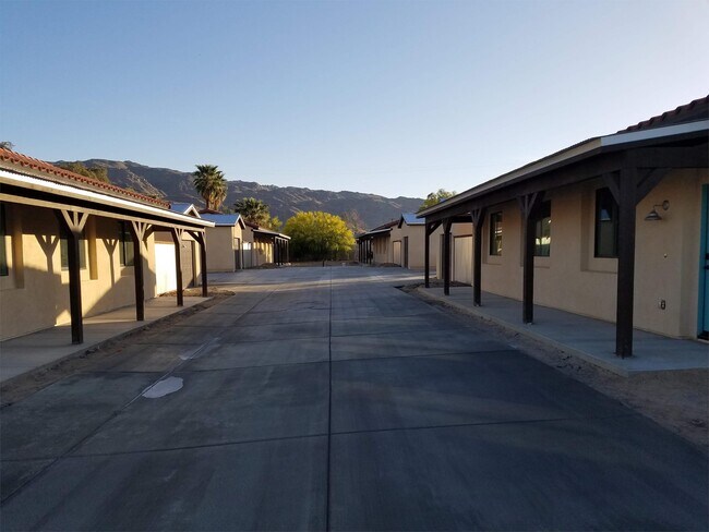 Building Photo - 6628 National Park Dr