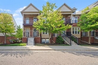 Building Photo - 27909 Hopkins Dr