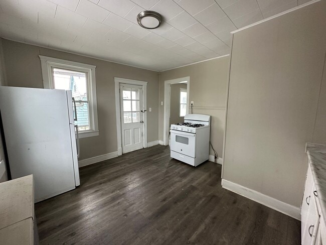 Foto del edificio - 1308-1310 Buhrer Avenue