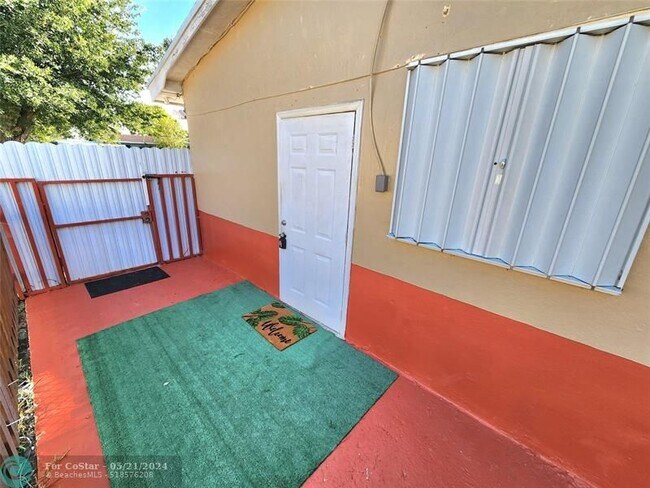 Building Photo - 3962 NW 170th St