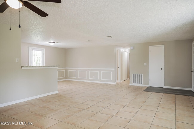 Building Photo - 2766 Frontier Ave