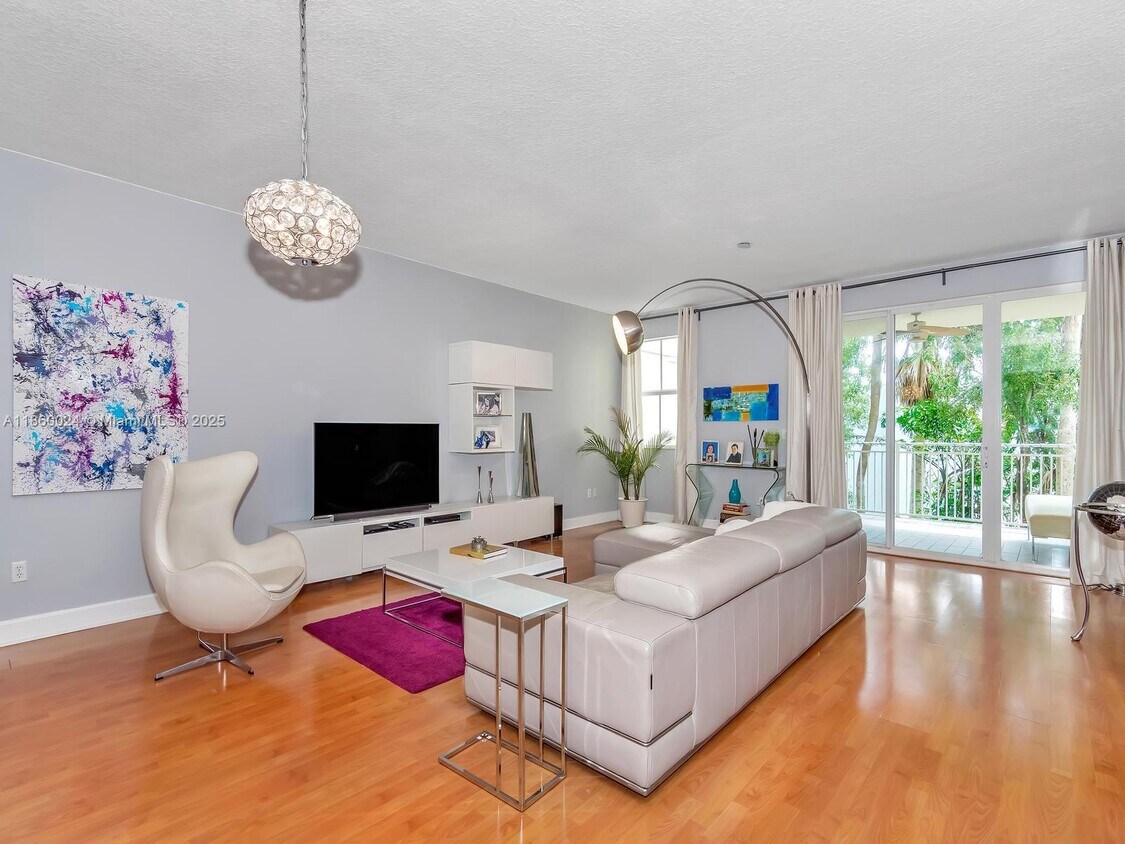Foto principal - 7542 SW 102nd St