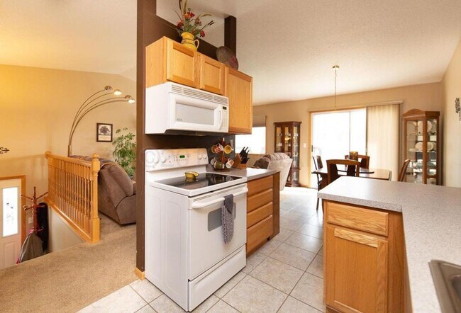 Foto del edificio - 3 Bedroom Townhome in South Fargo
