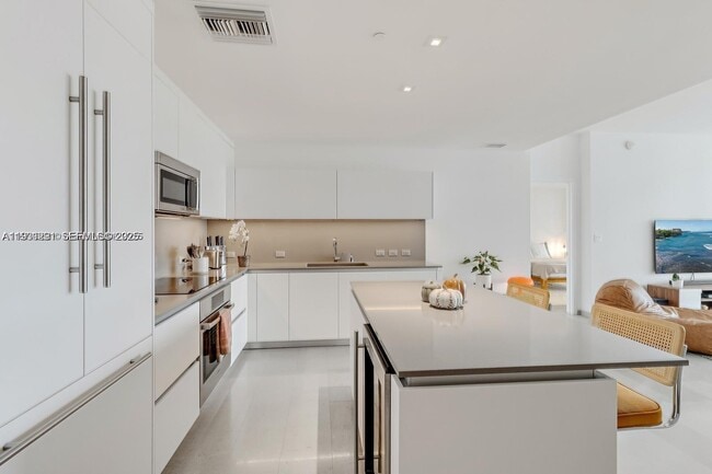 Foto del edificio - 88 SW 7th St