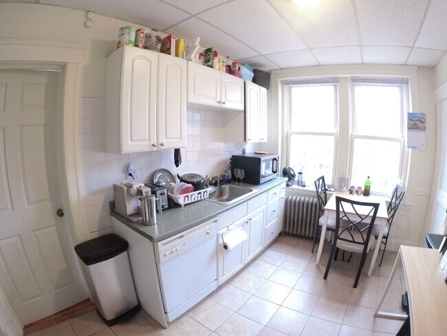 Foto del edificio - 3-Bed BU / Coolidge Corner