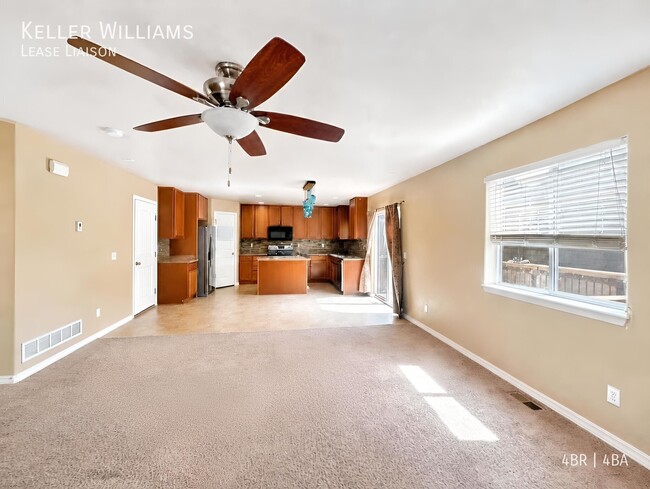 Building Photo - 909 Fire Rock Pl
