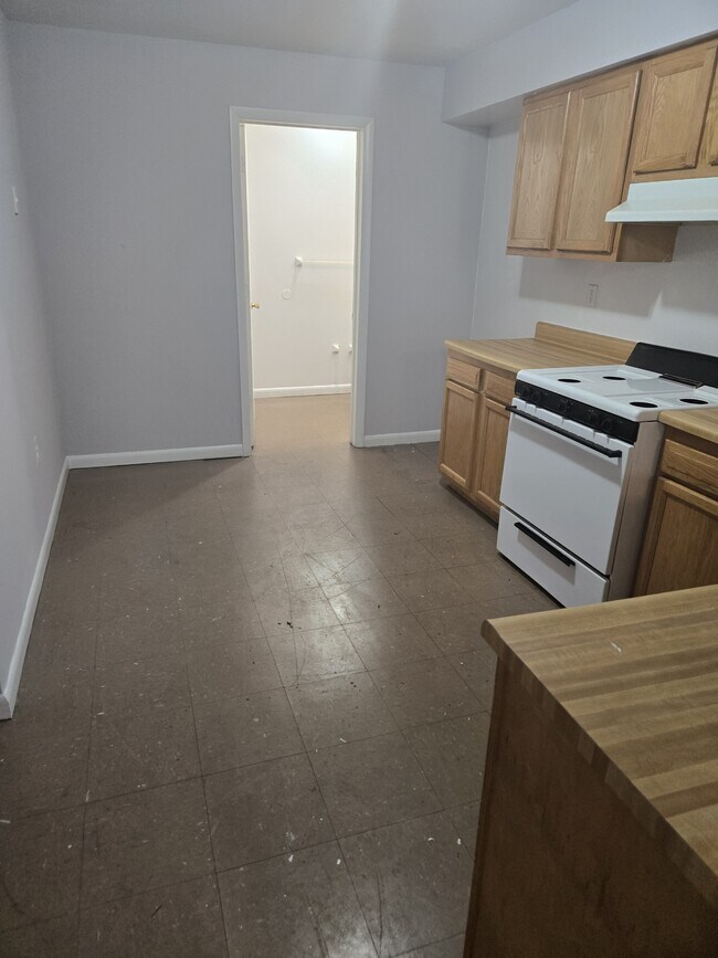 Building Photo - 3609 N 21st St