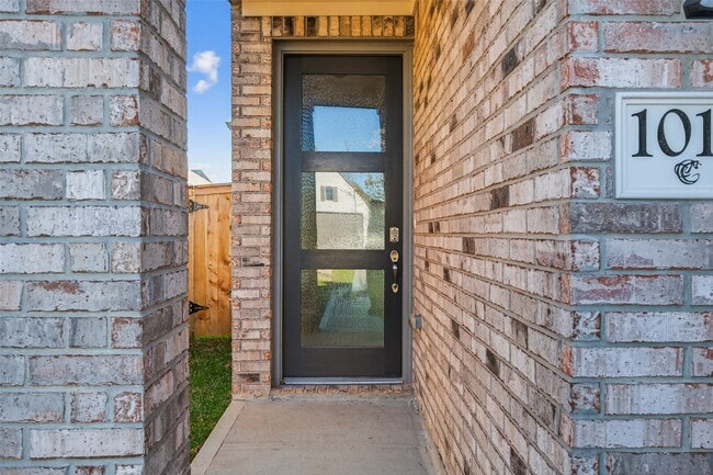 Foto del edificio - 1011 Shl Crk Trl