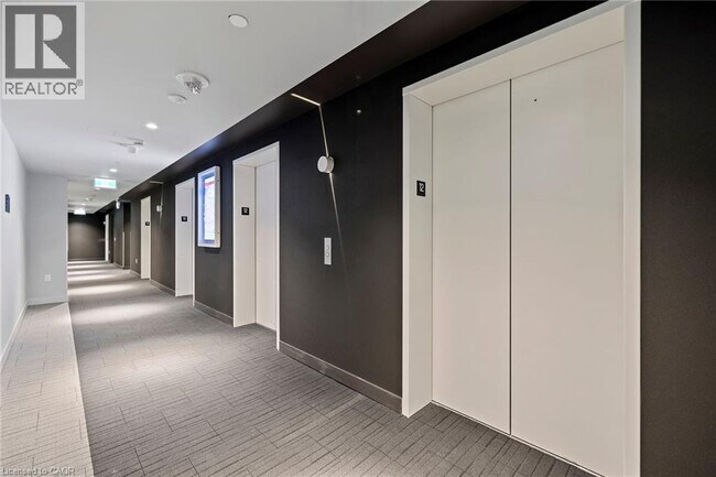 Building Photo - 3883 Quartz Rd