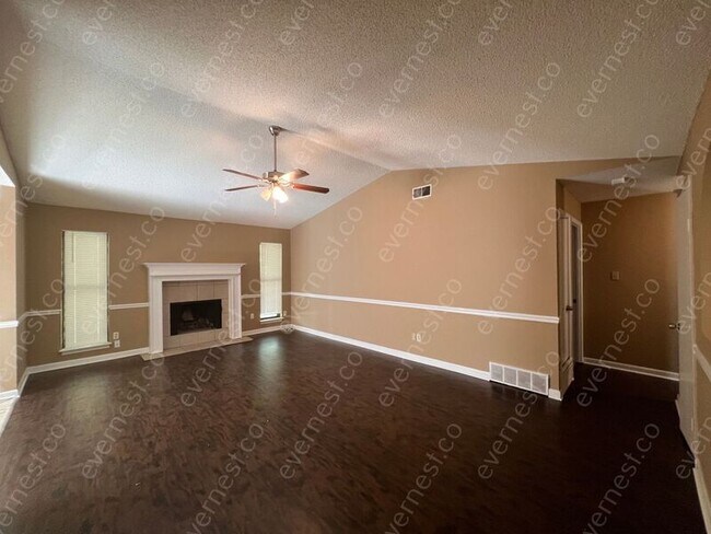 Building Photo - 3115 Barrycrest Dr