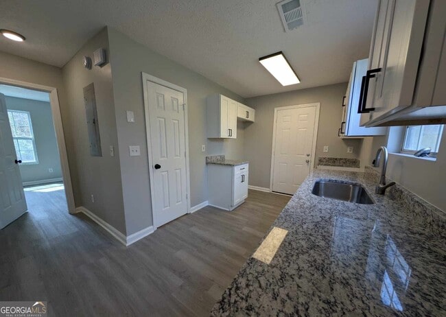Building Photo - 136 Tuscany Ln