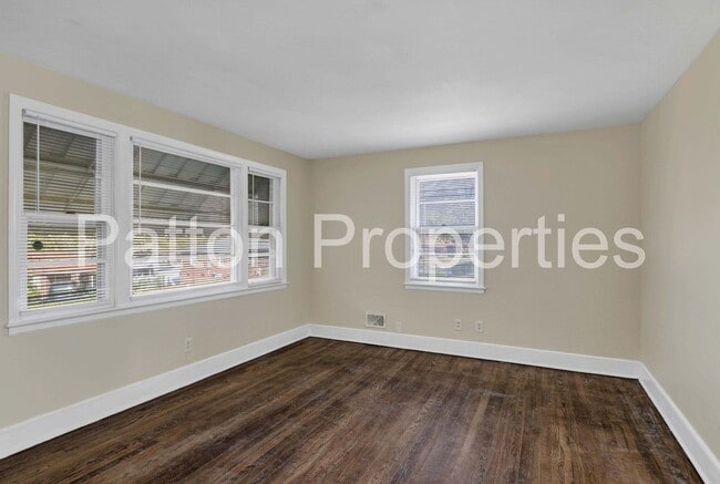 Building Photo - Standish Acres Home