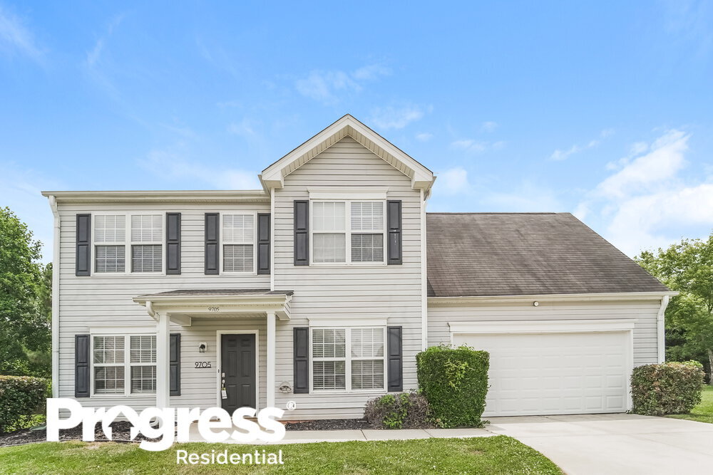 9705 Avensong Crossing Dr, Charlotte, NC 28215 House Rental in