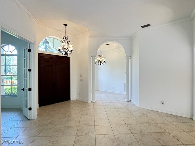 Foto del edificio - 5071 Coral Wood Dr