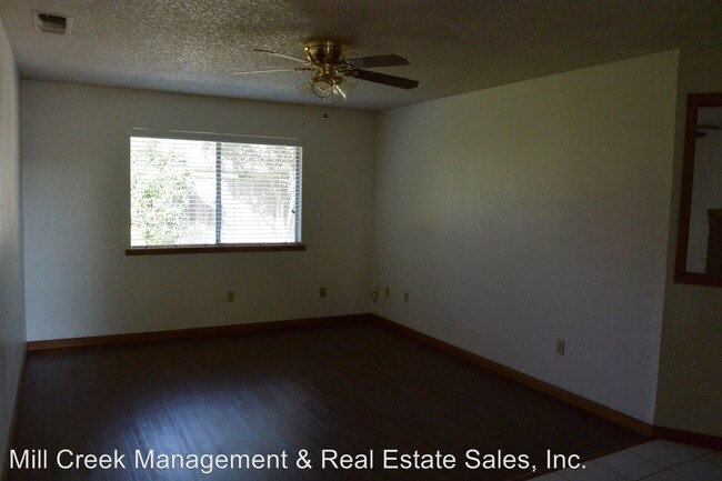 Building Photo - 3 br, 2 bath House - 827 S Julieann