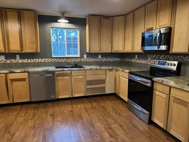 Foto del edificio - Recently renovated 4 bed, 2 bath home in Grants Pass!