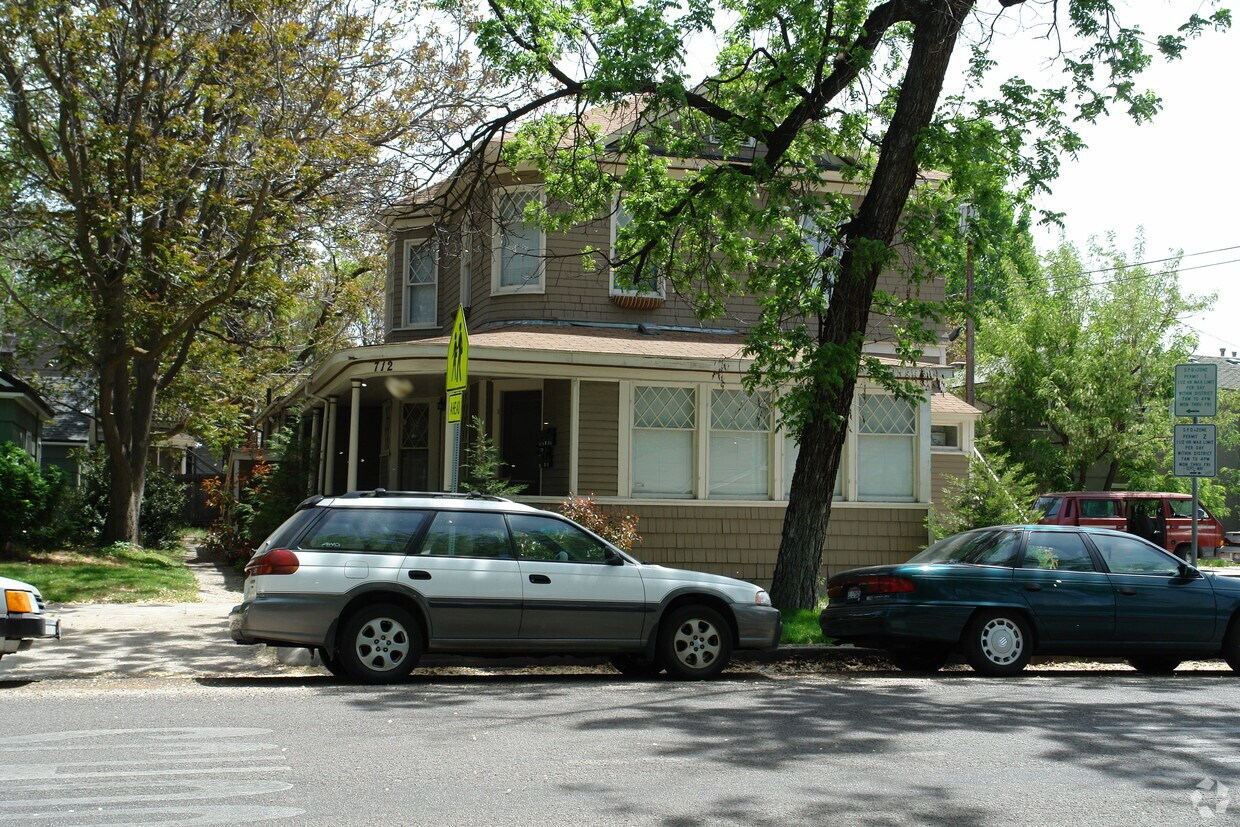 Primary Photo - 712 N 9th St