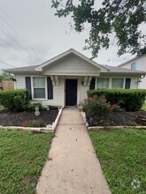 Building Photo - 6333 Settlers Square Ln