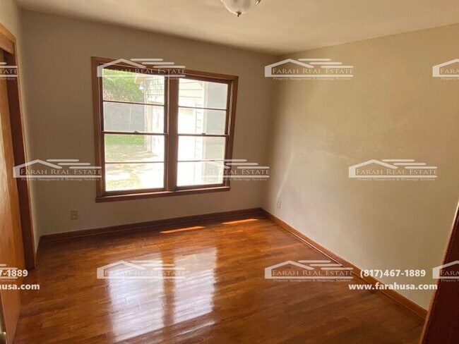 Foto del edificio - 3 Bedroom Home Located in Haltom City, TX!