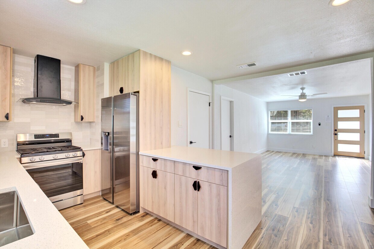 Foto principal - 904 Austin Highlands Blvd