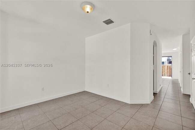 Foto del edificio - 11485 SW 236th St