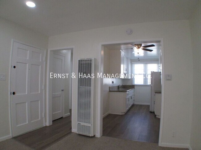 Building Photo - 4541 N Banner Dr