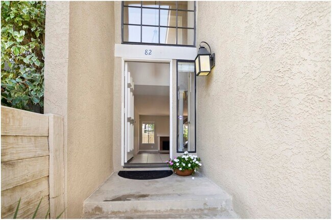 Foto del edificio - SPECTACULAR WOODBRIDGE HOME!!!
