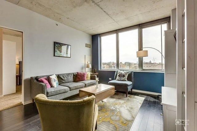 Foto del edificio - 659 W Randolph St