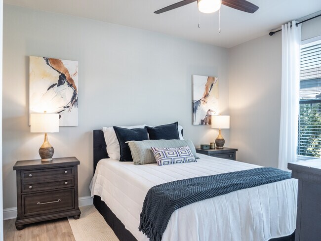 The Aviator: 1BR, 1BA- Bedroom - The Waters At Redstone