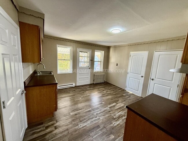 Foto del edificio - 333 E Locust St