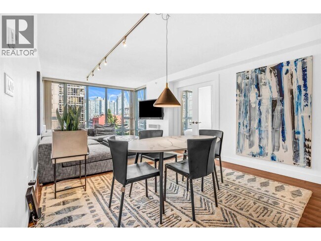 Photo du bâtiment - 950-950 Cambie St.