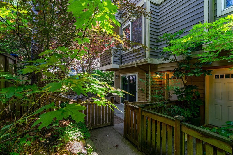 Photo - 10710 Whitman Ave N