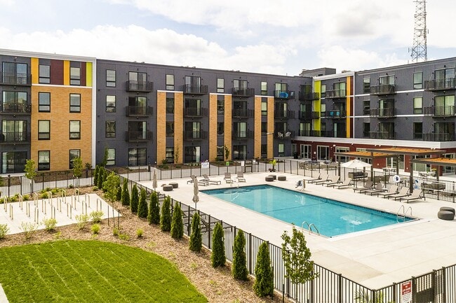 Building Photo - Nexus at Gray's Landing