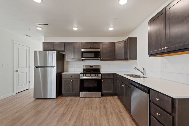 Building Photo - 16852 N Idaho Center Blvd