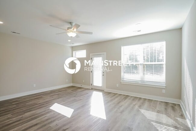 Foto del edificio - 3 Bedroom Pet-Friendly Home in Gallatin, T...