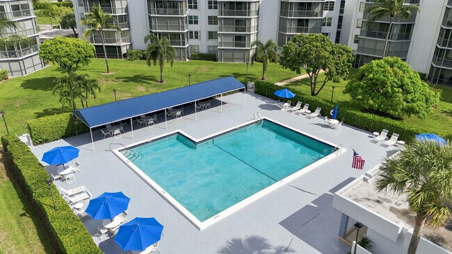 Foto del edificio - 6400 NW 2nd Ave