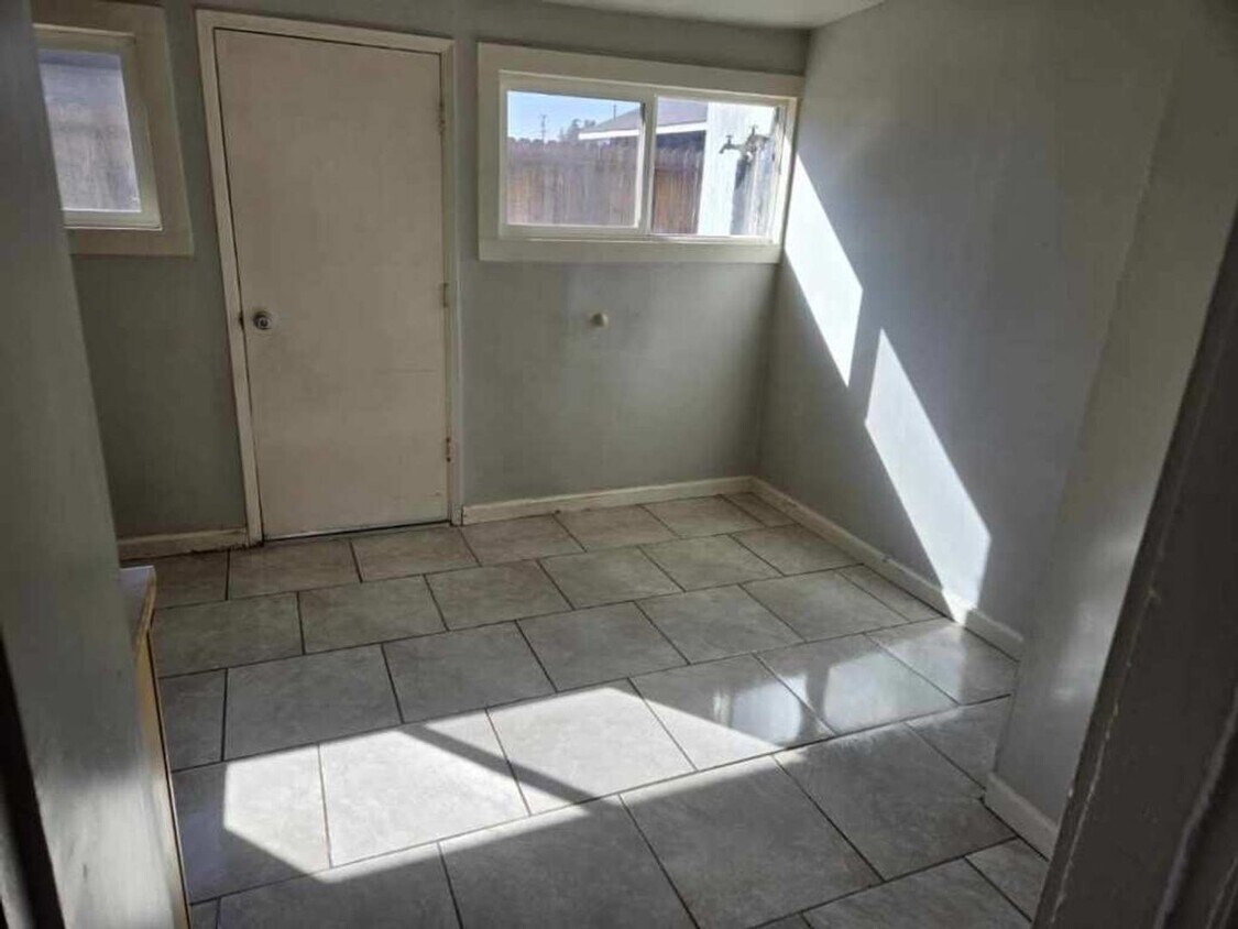 Foto del edificio - 1404-1406 Trinity Ave