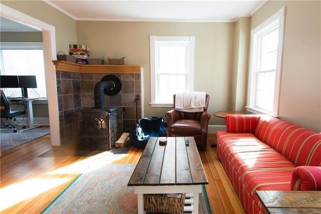 Building Photo - 21 Congdon Ave