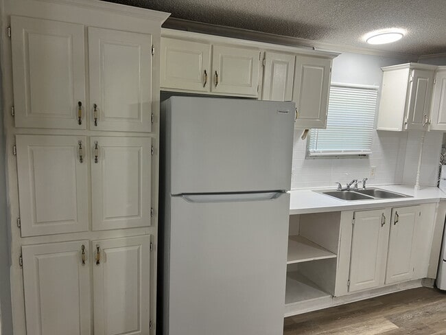 Building Photo - 33 Macks Dr