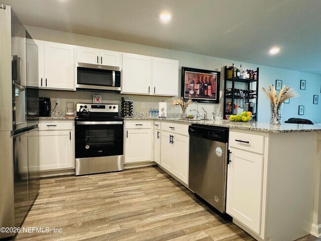 Foto del edificio - 45287 Red Brick Dr