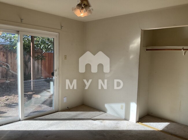 Foto del edificio - 2392 Sutter Ave Apt 4