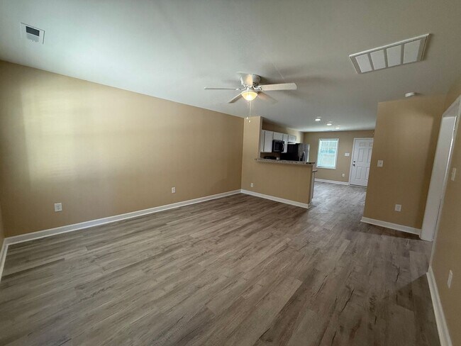 Foto del edificio - New construction 2 bedroom, 2 bath duplex