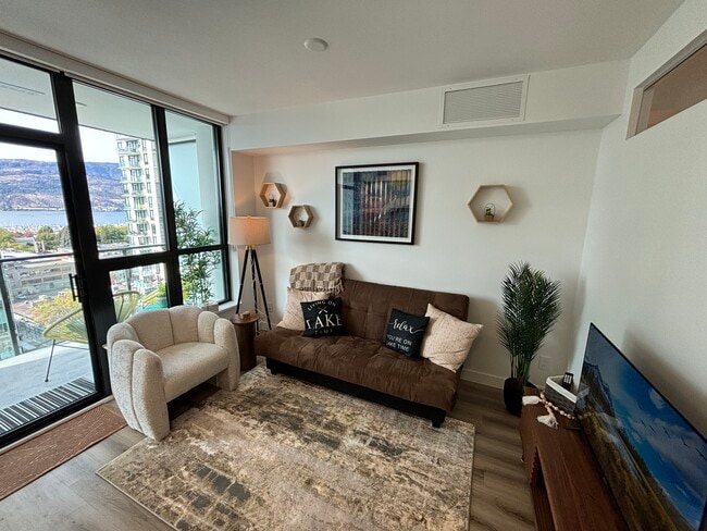 Building Photo - 1488 Bertram St