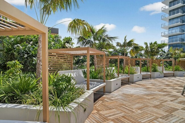 Photo - 1515 Liona St Apartment