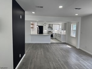 Building Photo - 114 Orange Ave