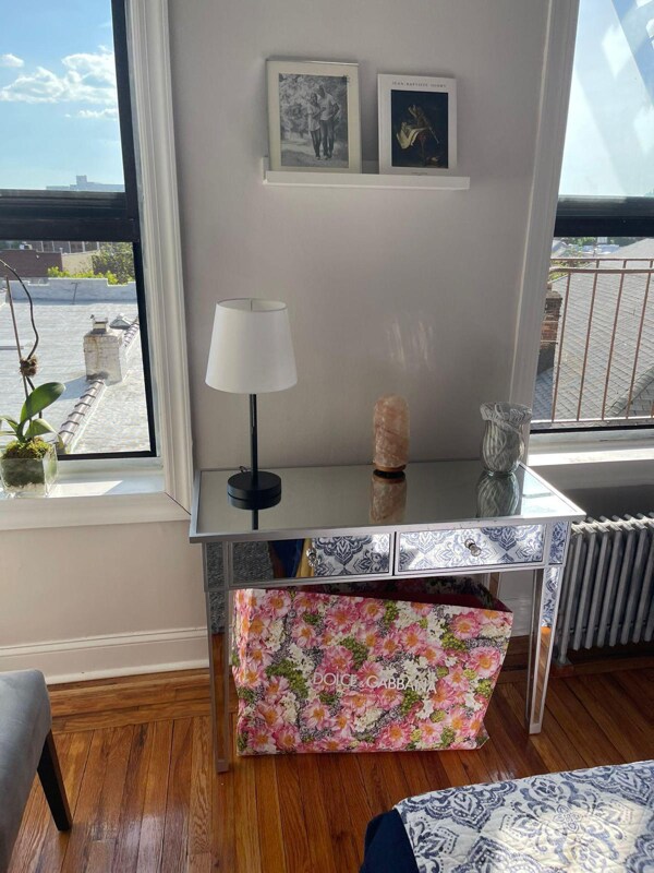 Foto del edificio - 1277 E 14th St
