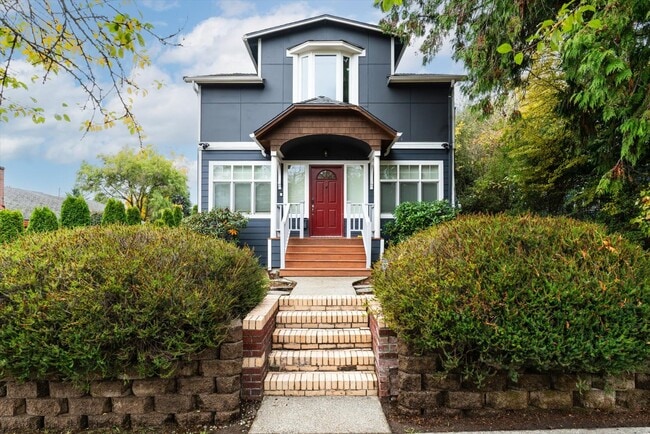 Building Photo - 8633 Wabash Ave S