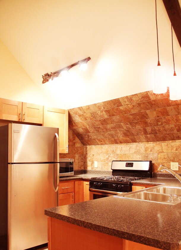 40 Intervale Ave Unit 5, Burlington, VT 05401 Apartment for Rent in