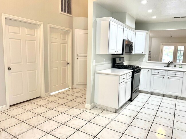 Foto del edificio - TOWNHOME SINGLE STORY
