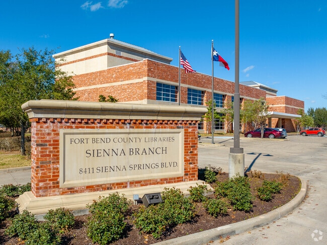 Sienna Library has a wide variety of books to read for community members.